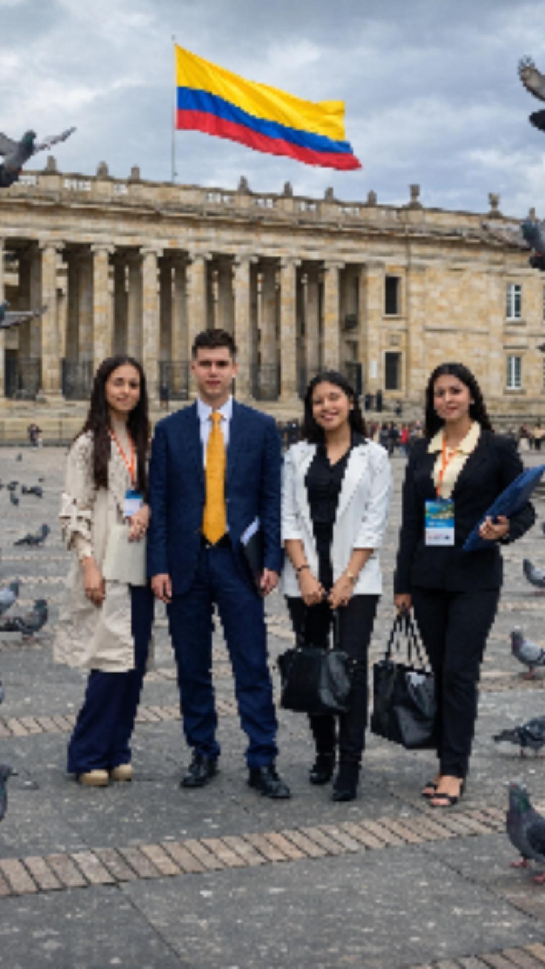 !!!Estamos felices y orgullosos!!🥳

Participamos en el modelo de Congreso Estudiantil en la ciudad de Bogotá y nuestros estudiantes demostraron que construir liderazgo vale la pena, exaltamos especialmente al personal docente que pone alma vida y sombrero en cada actividad! 

Agradecemos a los organizadores por esta importante invitación 

#gimnasiocampestre #liderazgo #colegio #ibague #MejorColegio
