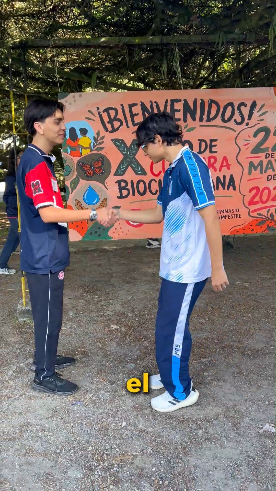Se rumora en los pasillos que en Ibagué no había eventos académicos que te erizaran la piel... Hasta que llegó el X Foro de Cultura Biociudadana. 🤫🌪️

Desde el análisis de soluciones tecnológicas para problemáticas locales hasta la salud mental y la ética en la era de los algoritmos. Aquí las ideas se discuten con el corazón, se defienden en tarima y se celebran con toda la fuerza de nuestra comunidad. ¿El resultado? Un auditorio lleno, mentes cuestionando el entorno y delegaciones de toda la región demostrando que la juventud no traga entero. 🎒🌾

Alerta de spoiler: El cierre con la batucada estuvo tan brutal que todavía nos tiemblan los pies. 🥁 Conéctate con la experiencia completa dándole play al video. ¡Nos vemos en la próxima edición! 🚀

#XForoBiociudadana #GimCam #PensamientoCrítico #IAyBioética #JuventudLíder #IbaguéCultural #Colegios #ibague #mejorcolegio